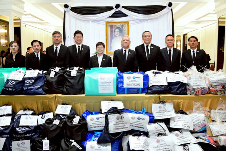 รฟม. ร่วมสนับสนุนถุงยังชีพ 500 ชุดช่วยผู้ประสบภัยน้ำท่วม